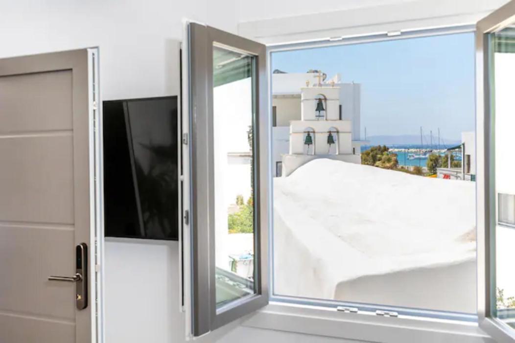 El_Puerto Luxury Port Suites Naxos City Buitenkant foto